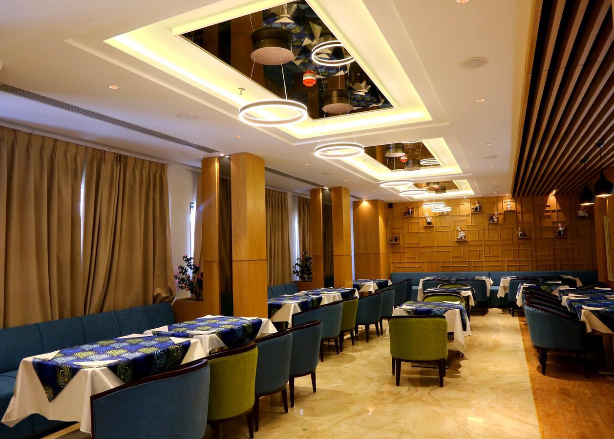 Skk Blu Hotel & Spa Udaipur Buitenkant foto