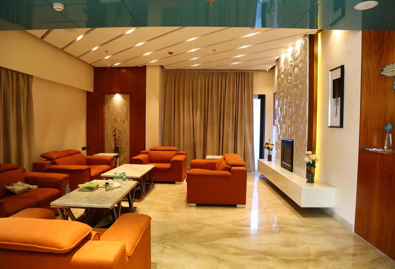 Skk Blu Hotel & Spa Udaipur Buitenkant foto