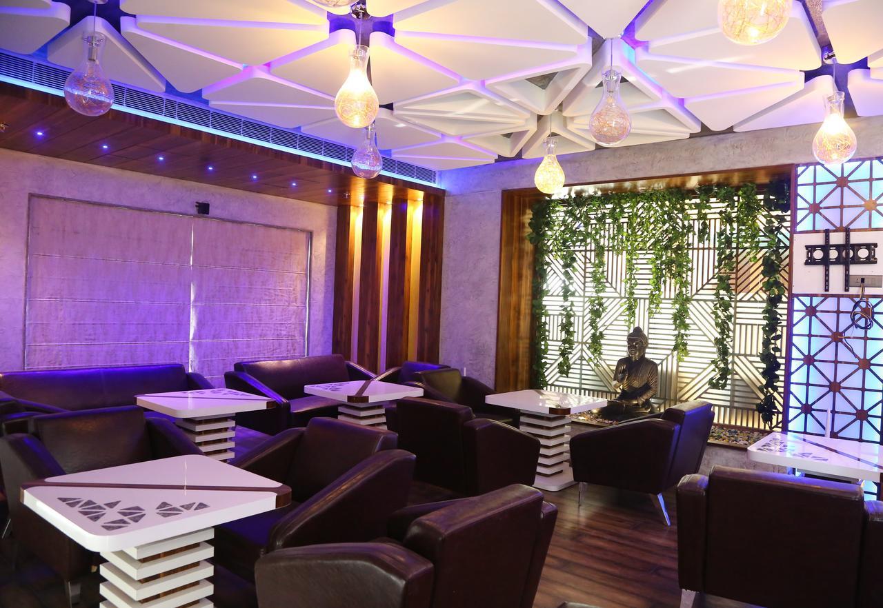 Skk Blu Hotel & Spa Udaipur Buitenkant foto
