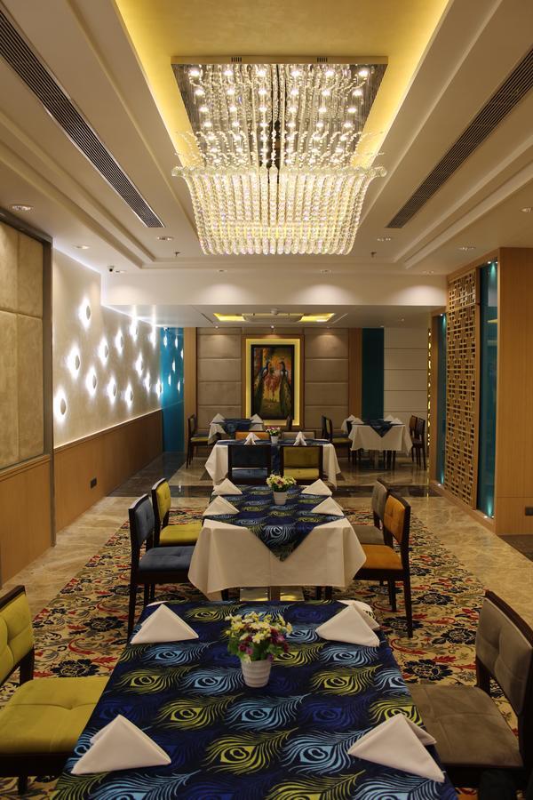 Skk Blu Hotel & Spa Udaipur Buitenkant foto