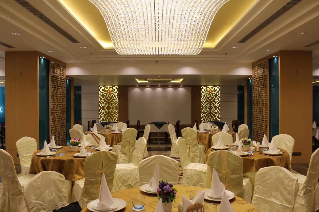 Skk Blu Hotel & Spa Udaipur Buitenkant foto