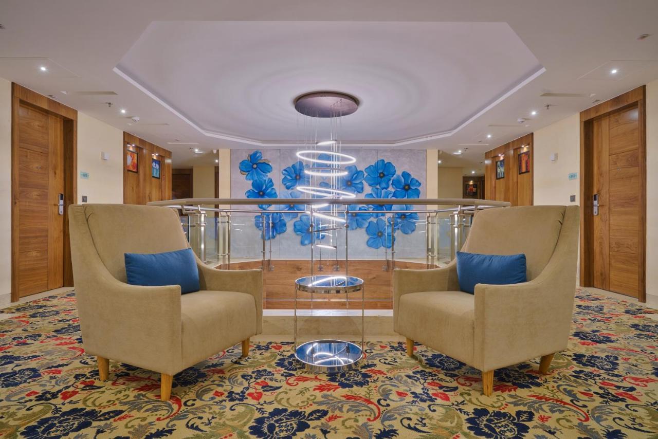Skk Blu Hotel & Spa Udaipur Buitenkant foto