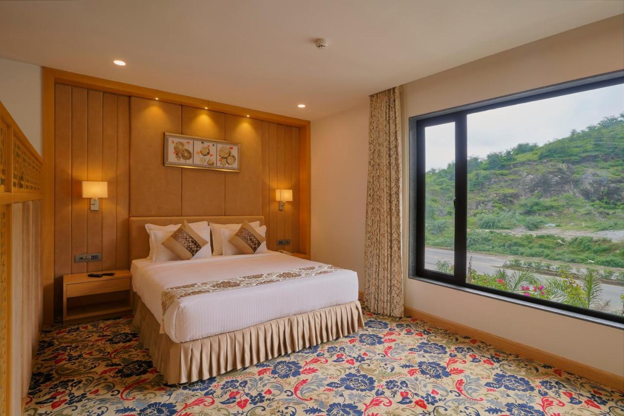 Skk Blu Hotel & Spa Udaipur Buitenkant foto