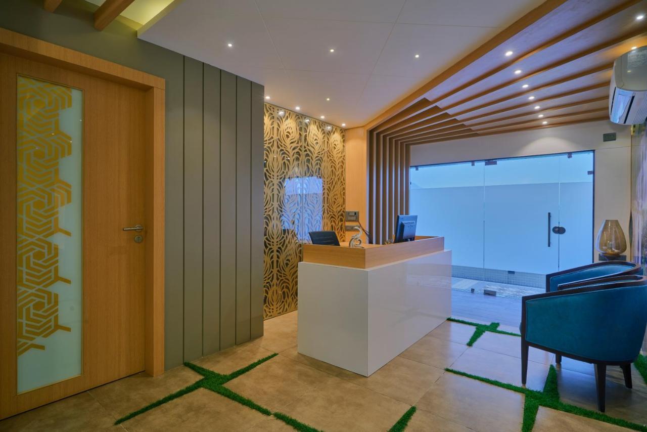 Skk Blu Hotel & Spa Udaipur Buitenkant foto
