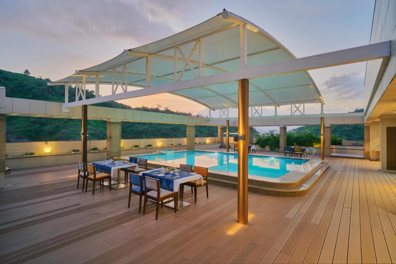 Skk Blu Hotel & Spa Udaipur Buitenkant foto